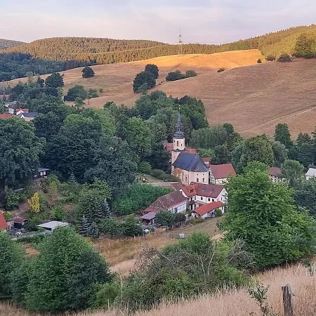 Apartment Wunderschoene Ferienwohnung In Thueringen Langenorla